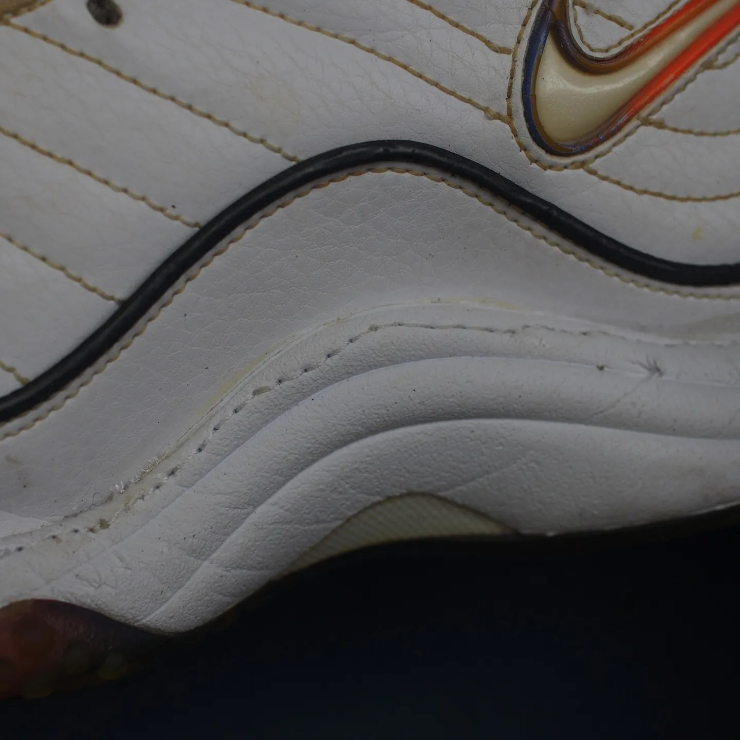 長野県のお客様から送られてきたNIKEエアズームフライトのソ...