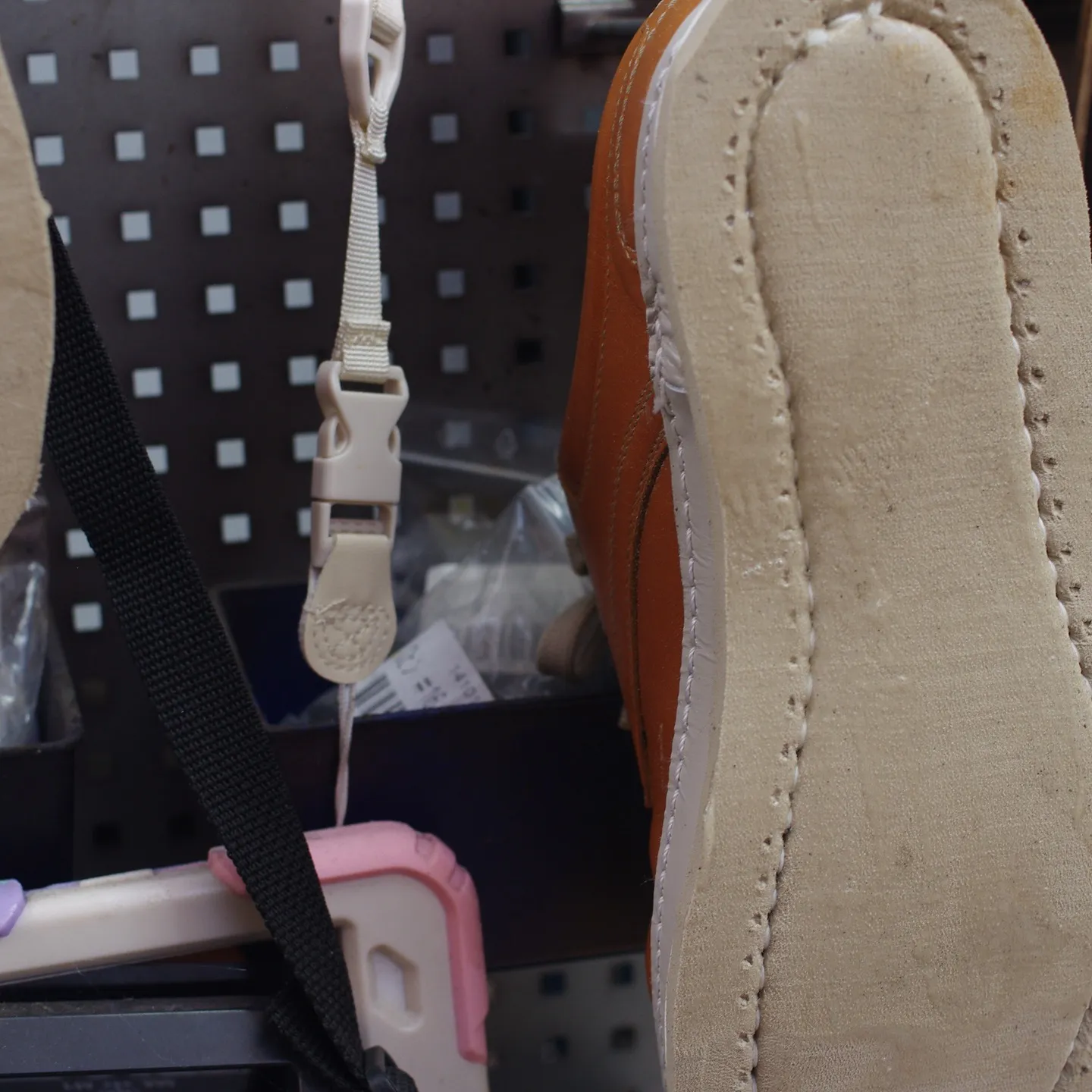 福井県のT様からご依頼いただいたJoyaウォーキングシューズ...