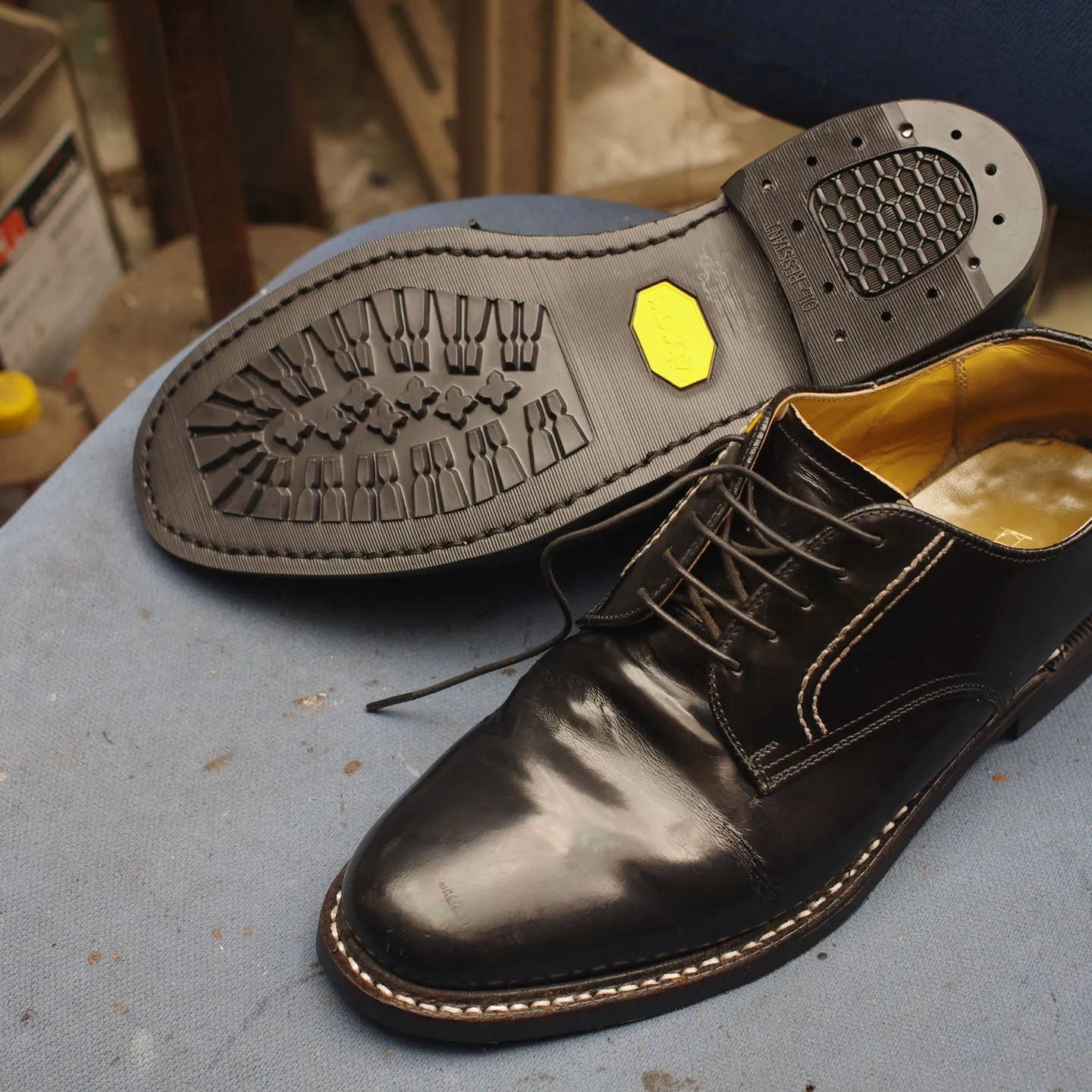 倉敷市にお住まいのI様よりお預かりしたREGALの紳士革靴、...