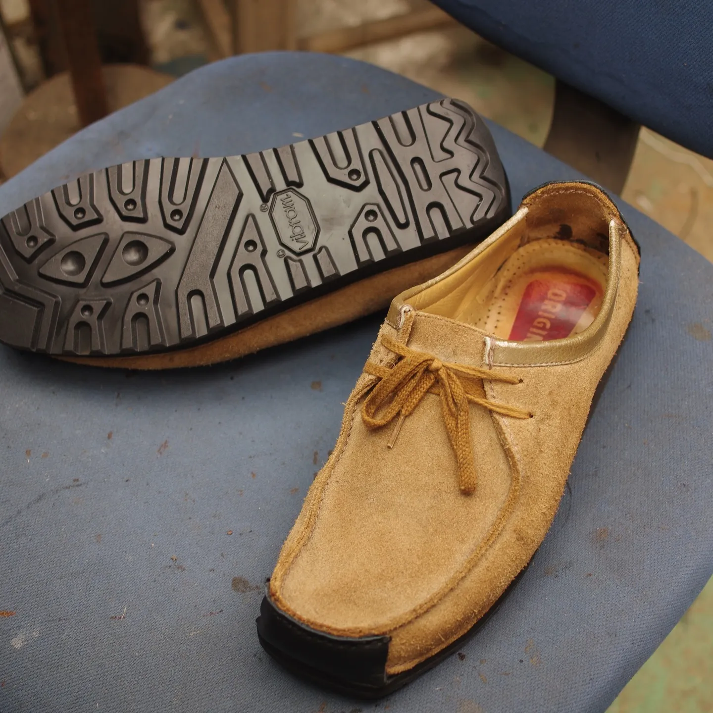 北海道のK様からお預かりしたClarksナタリーの靴、生ゴム...