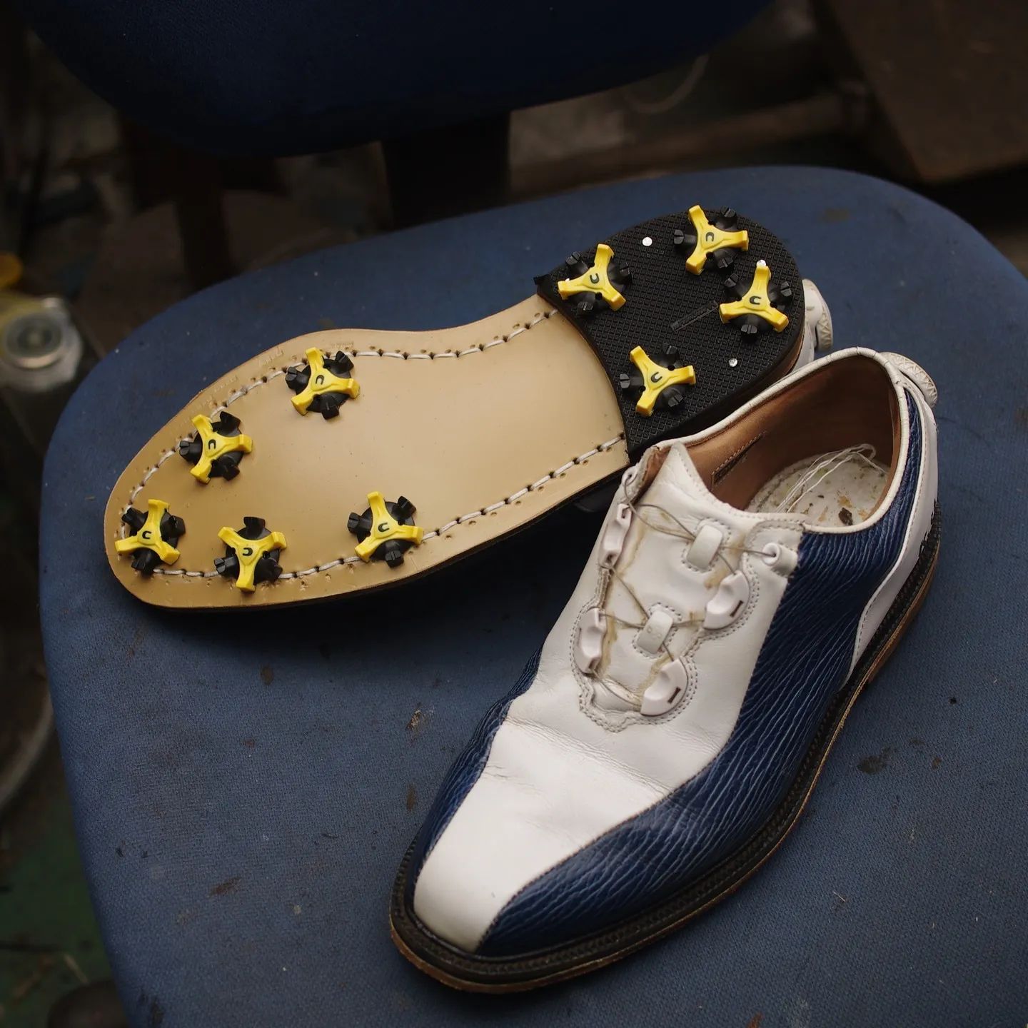 👞✨ 靴に新たな命を吹き込むお手伝いをさせていただきました！...