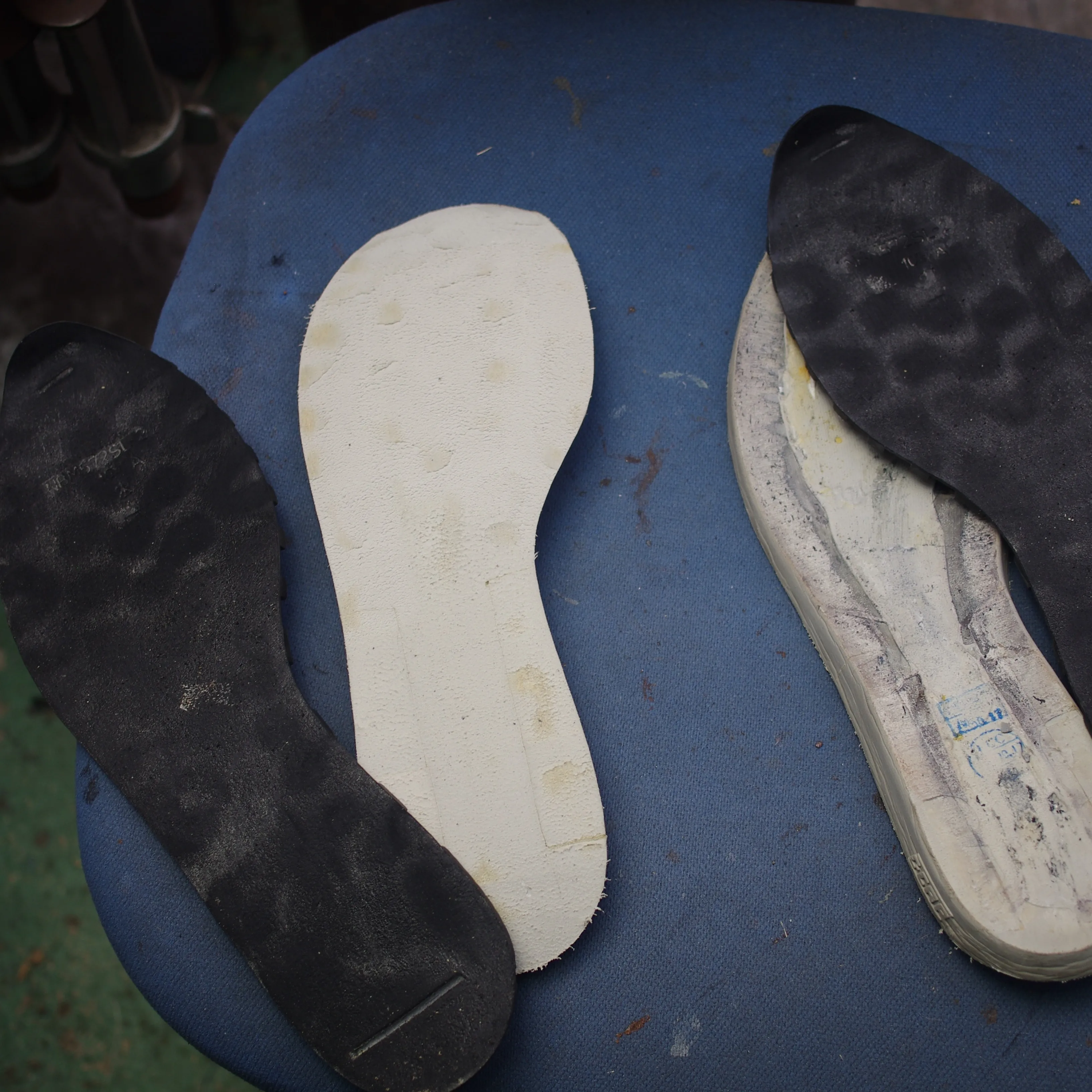 👞🎨 こんにちは！本日は静岡県のT様よりご依頼いただいたNe...