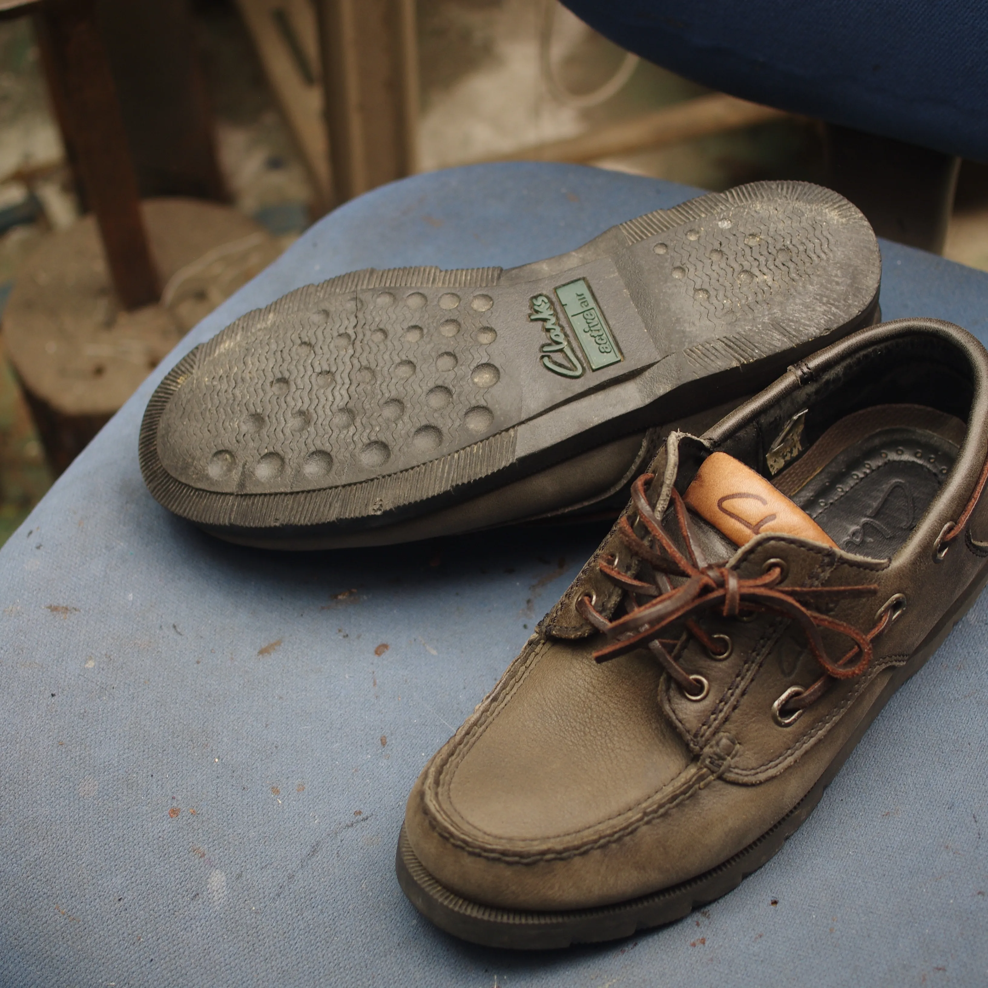 総社市にお住まいのN様のClarksデッキシューズを、一生モ...