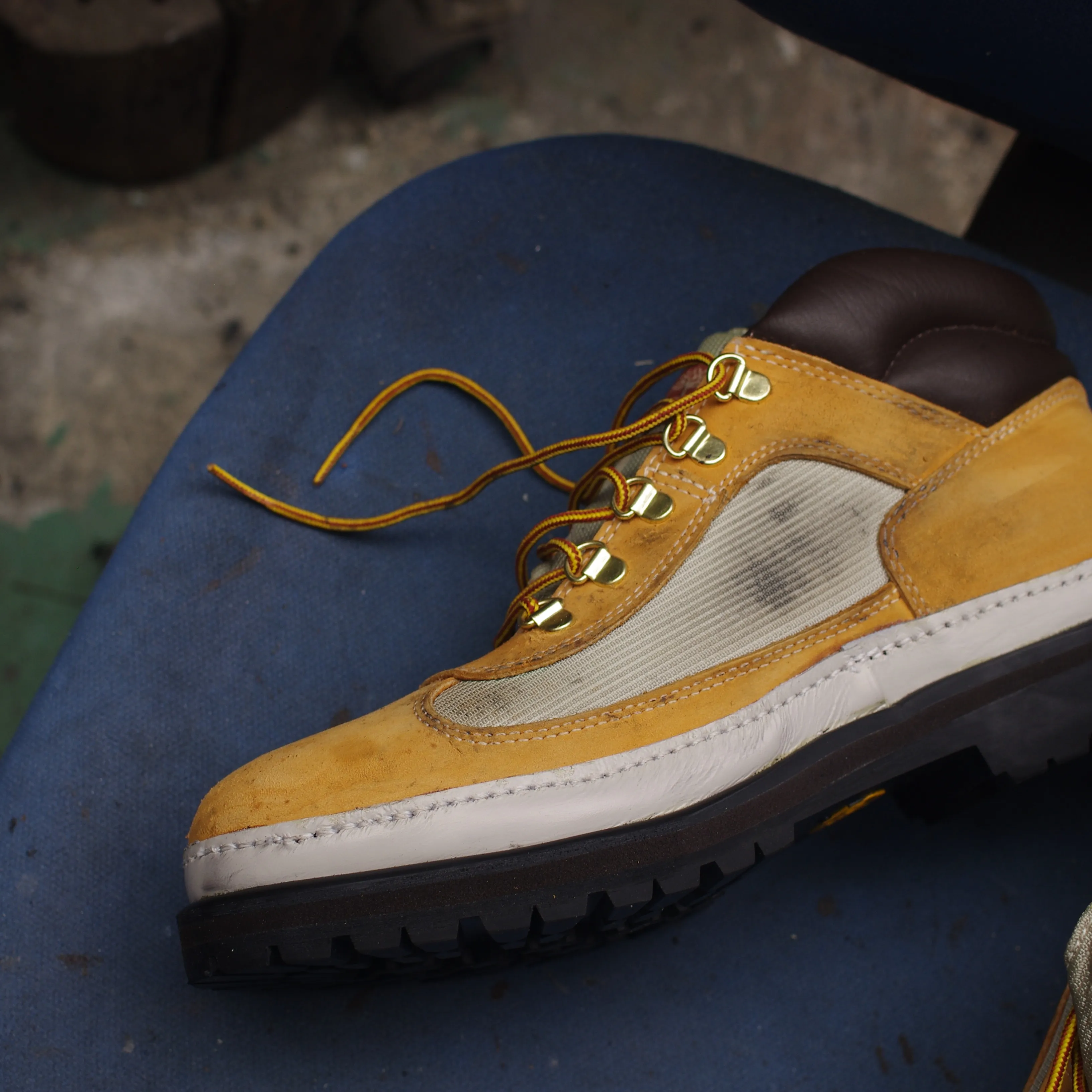 👞✨【Timberland フィールドブーツ 加水分解修理・...