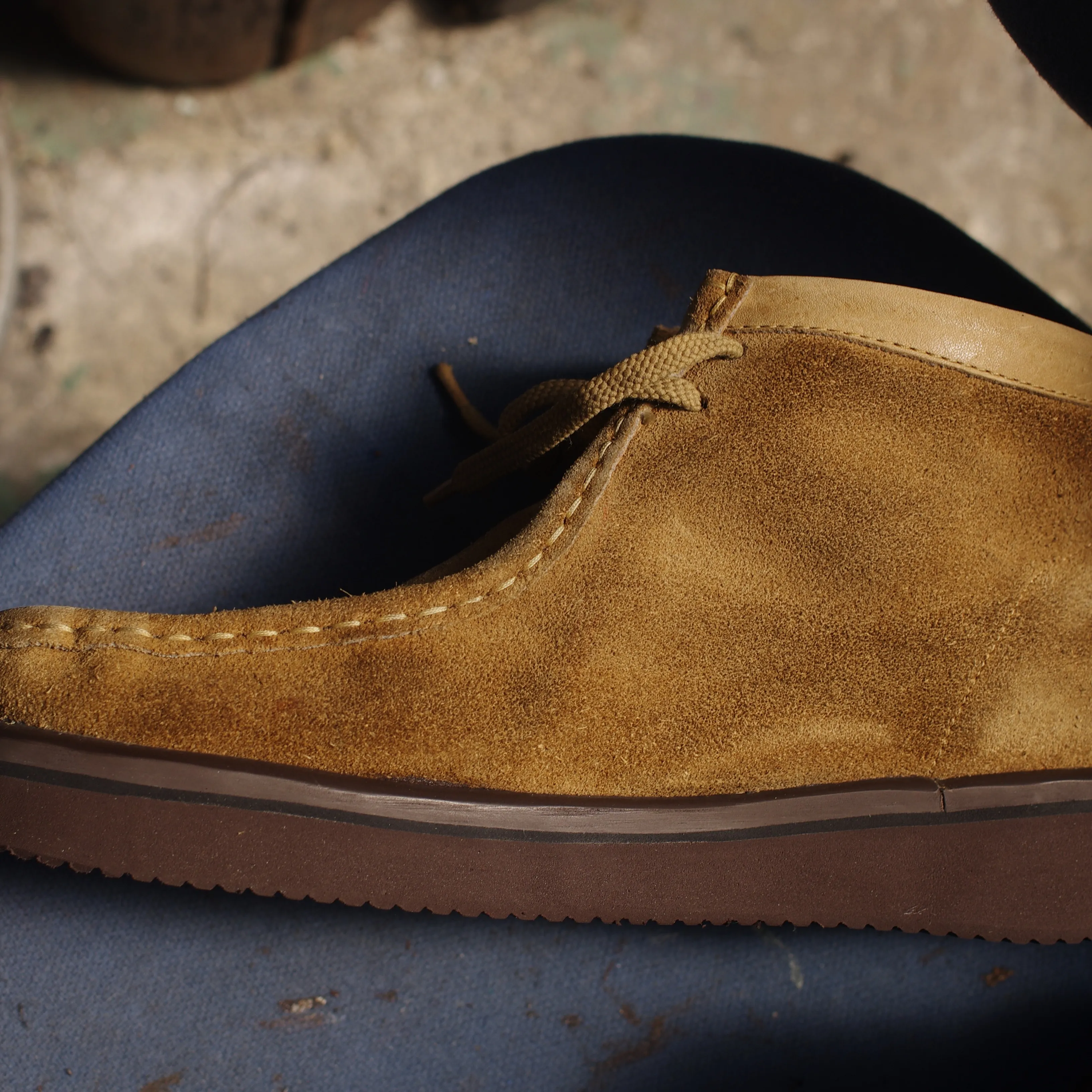 👞【Clarks ワラビーブーツ オールソール交換修理】👞