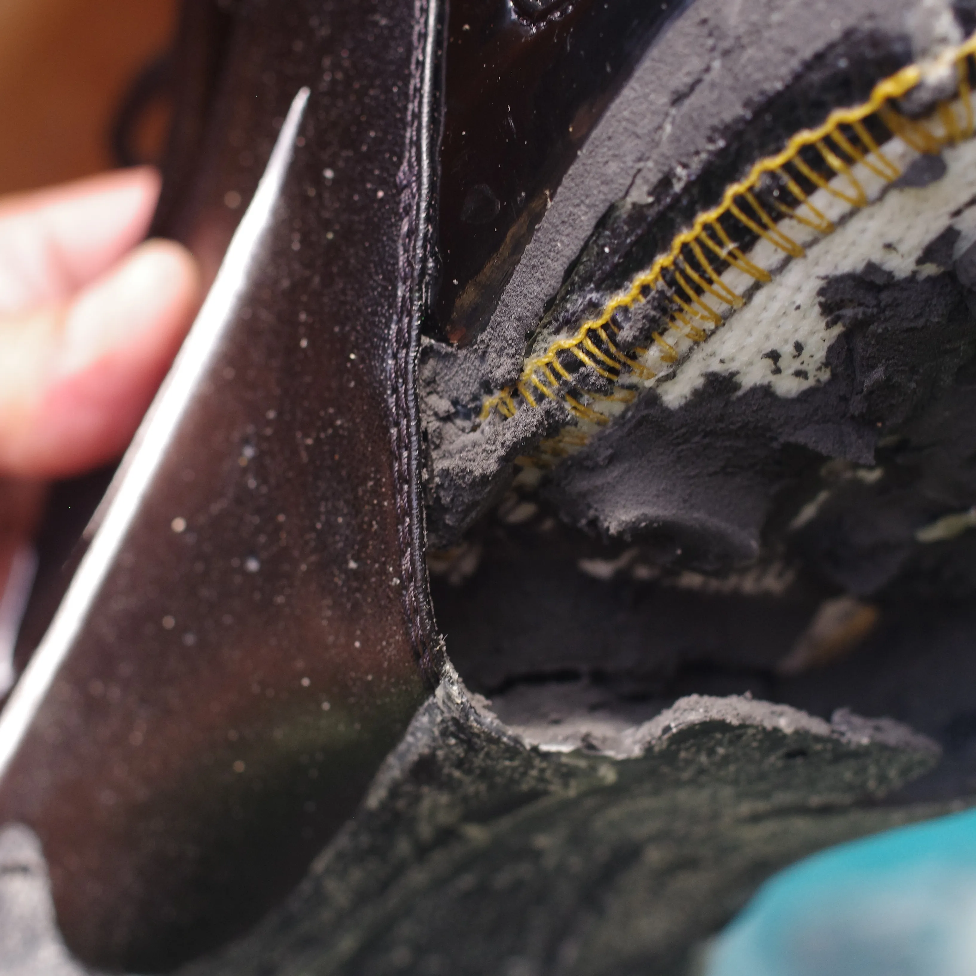🏀👟【NIKEバッシュ】加水分解したソールを劇的再生!オール...