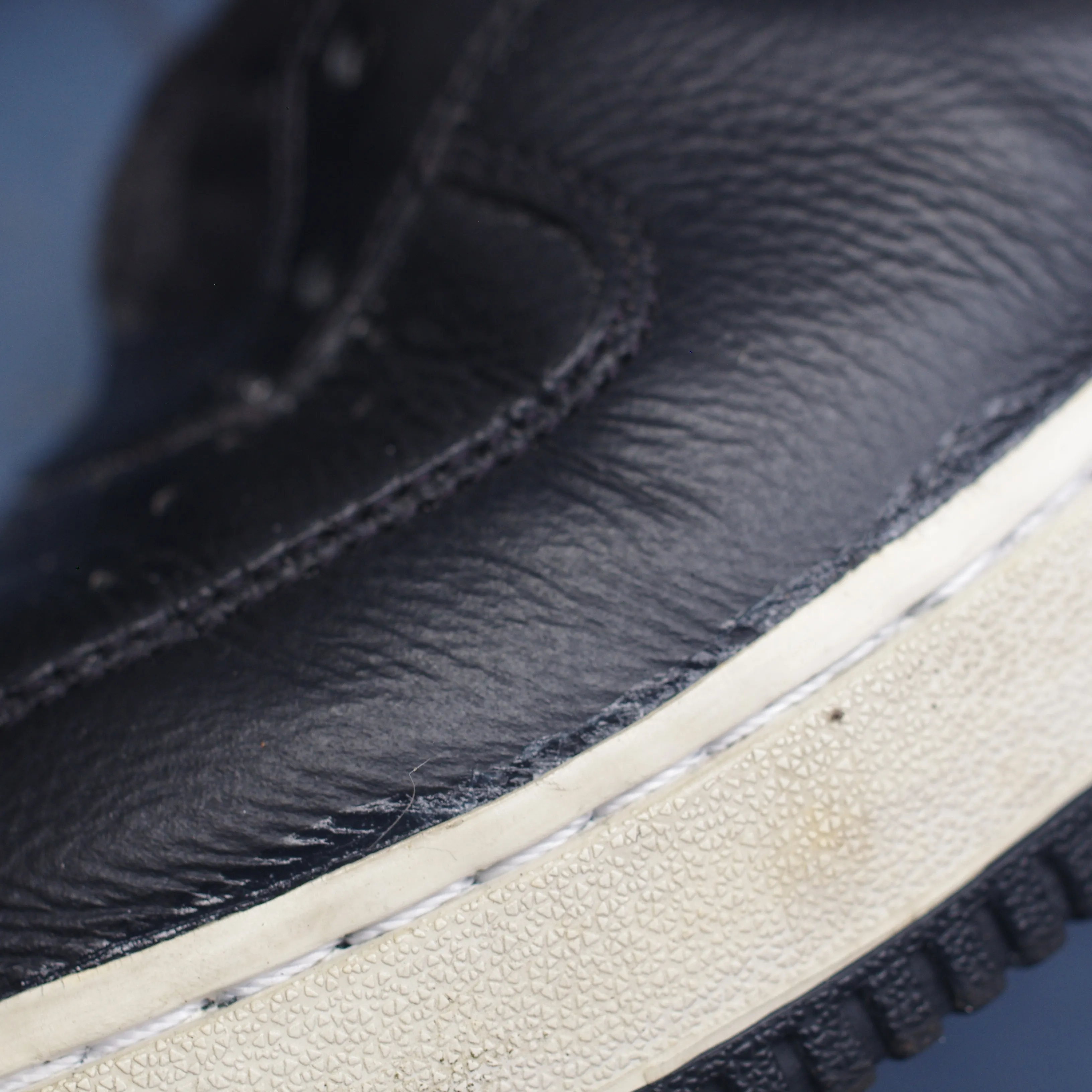 【修理事例|NIKE Air Force 1 ソール内部クッ...