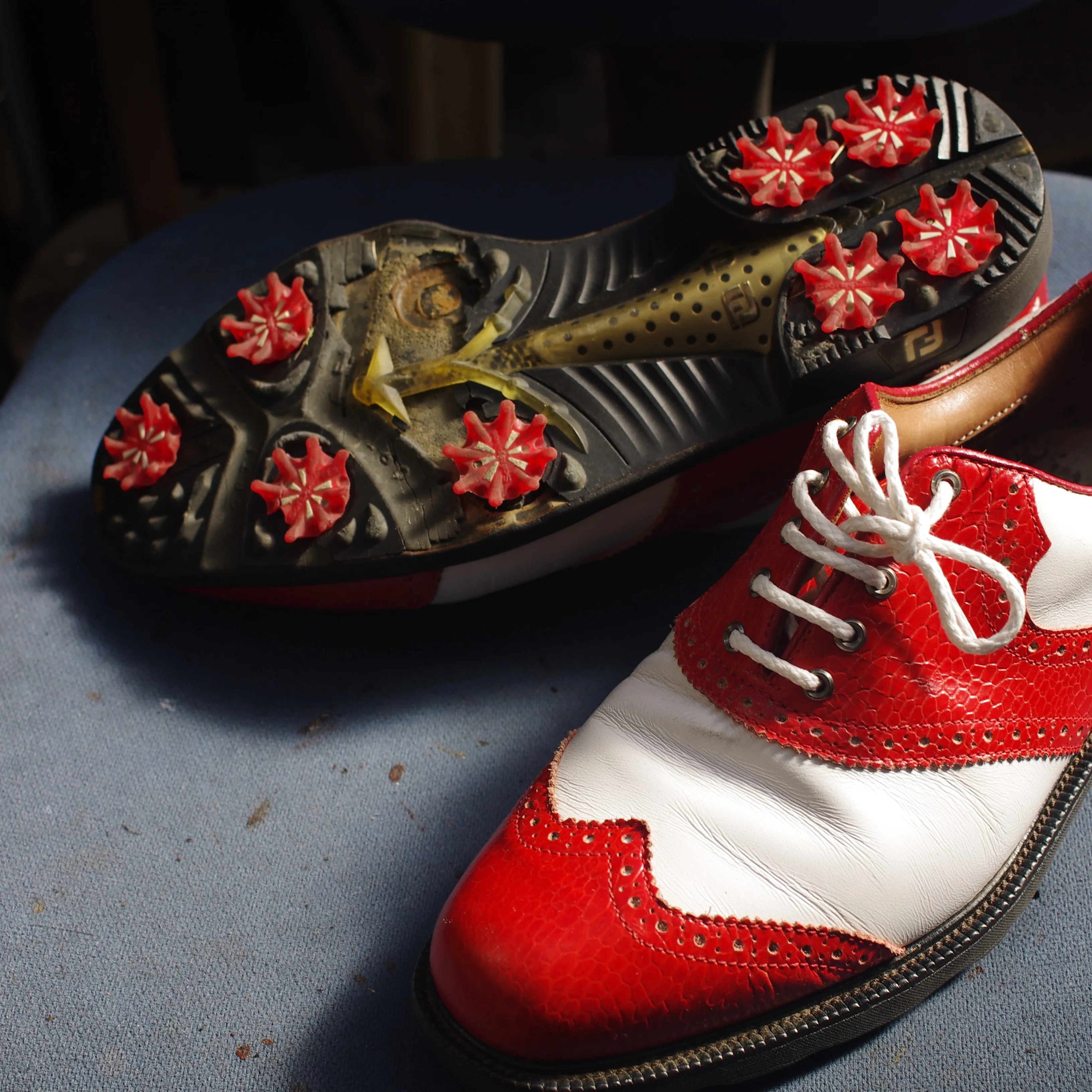 【FootJoy アイコンモデル｜加水分解したゴルフシューズ...