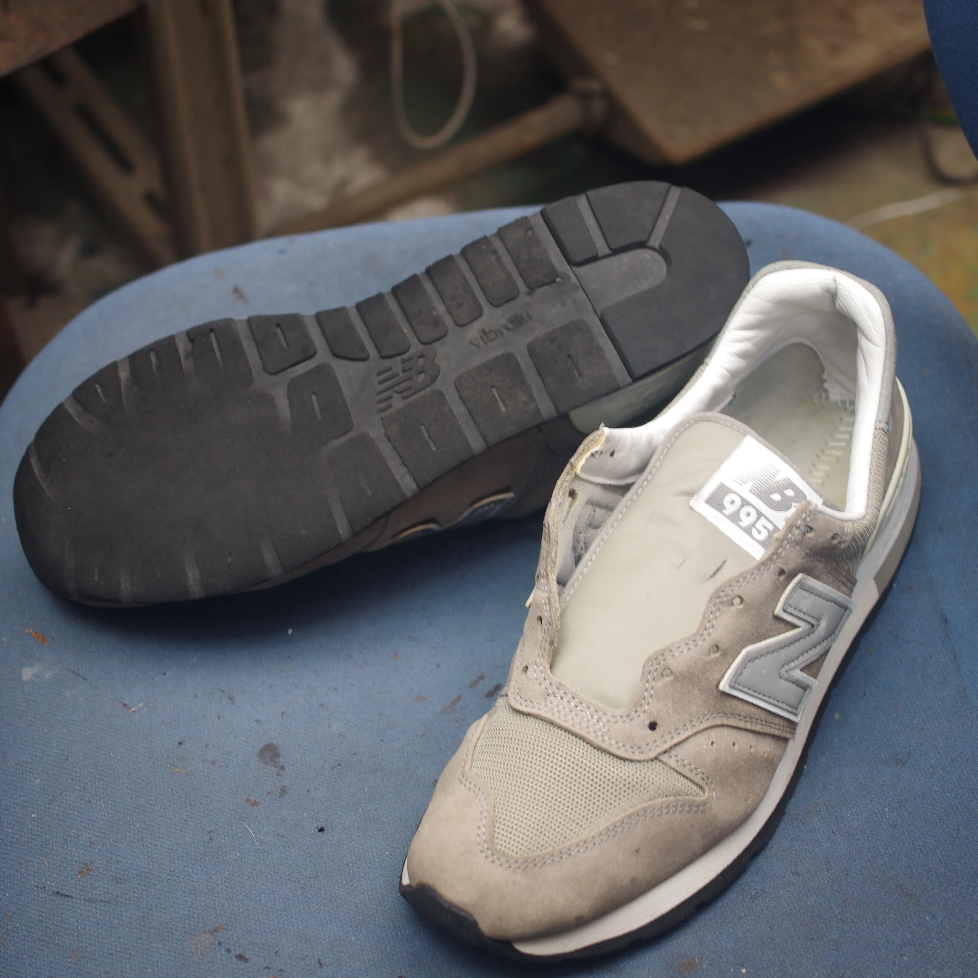 【New Balance 995 ソール交換|すり減ったアウ...