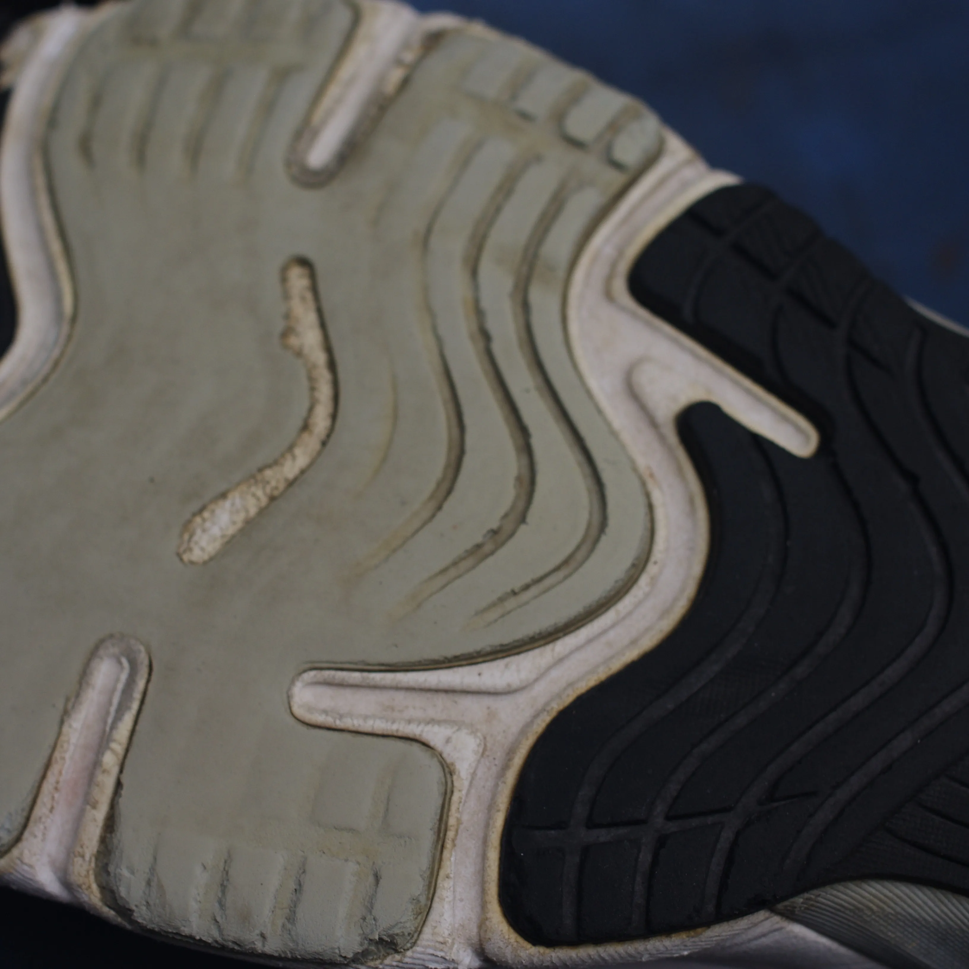 【New Balance 990 ソール交換修理|Vibra...