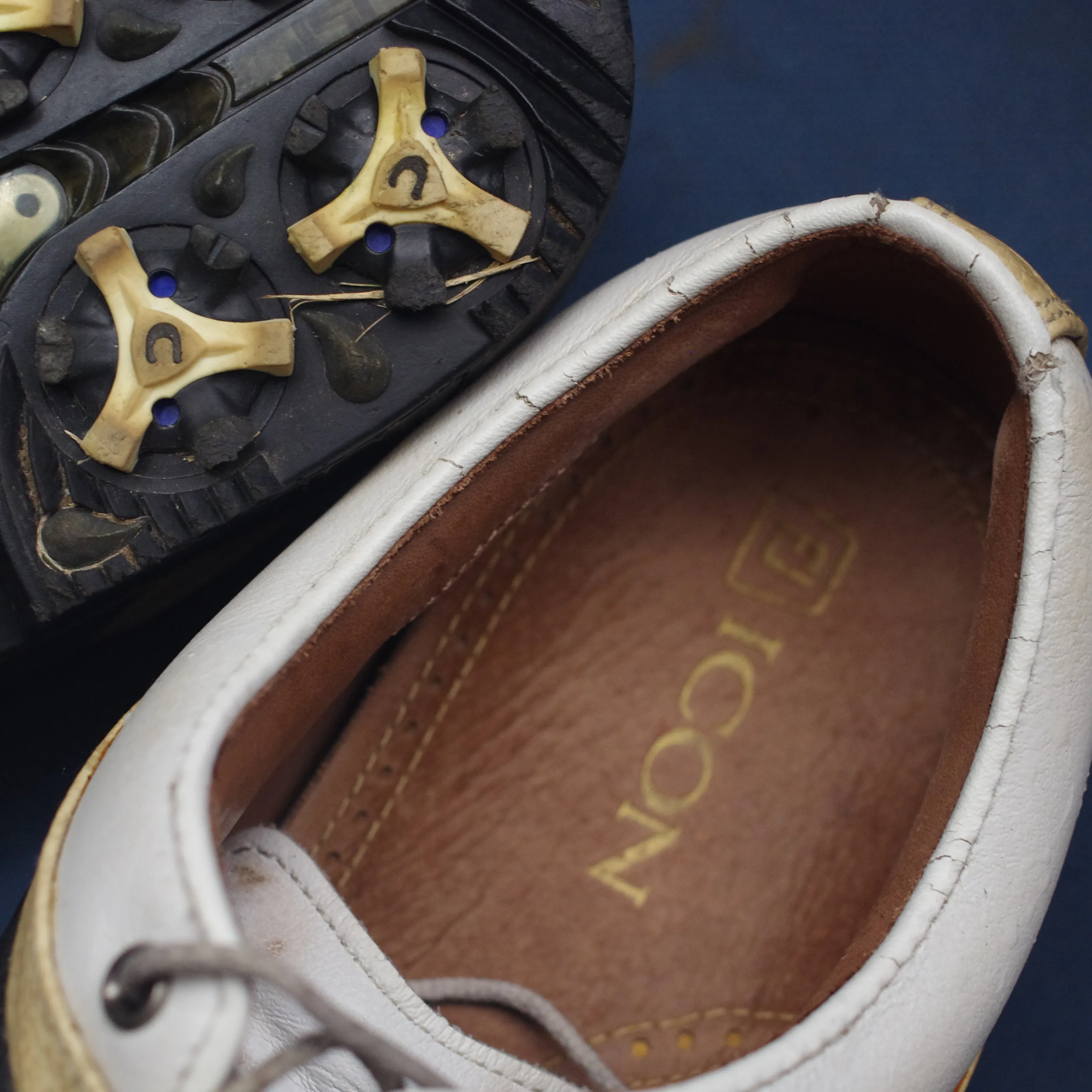 【FootJoy ICON ゴルフシューズ 加水分解によるオ...