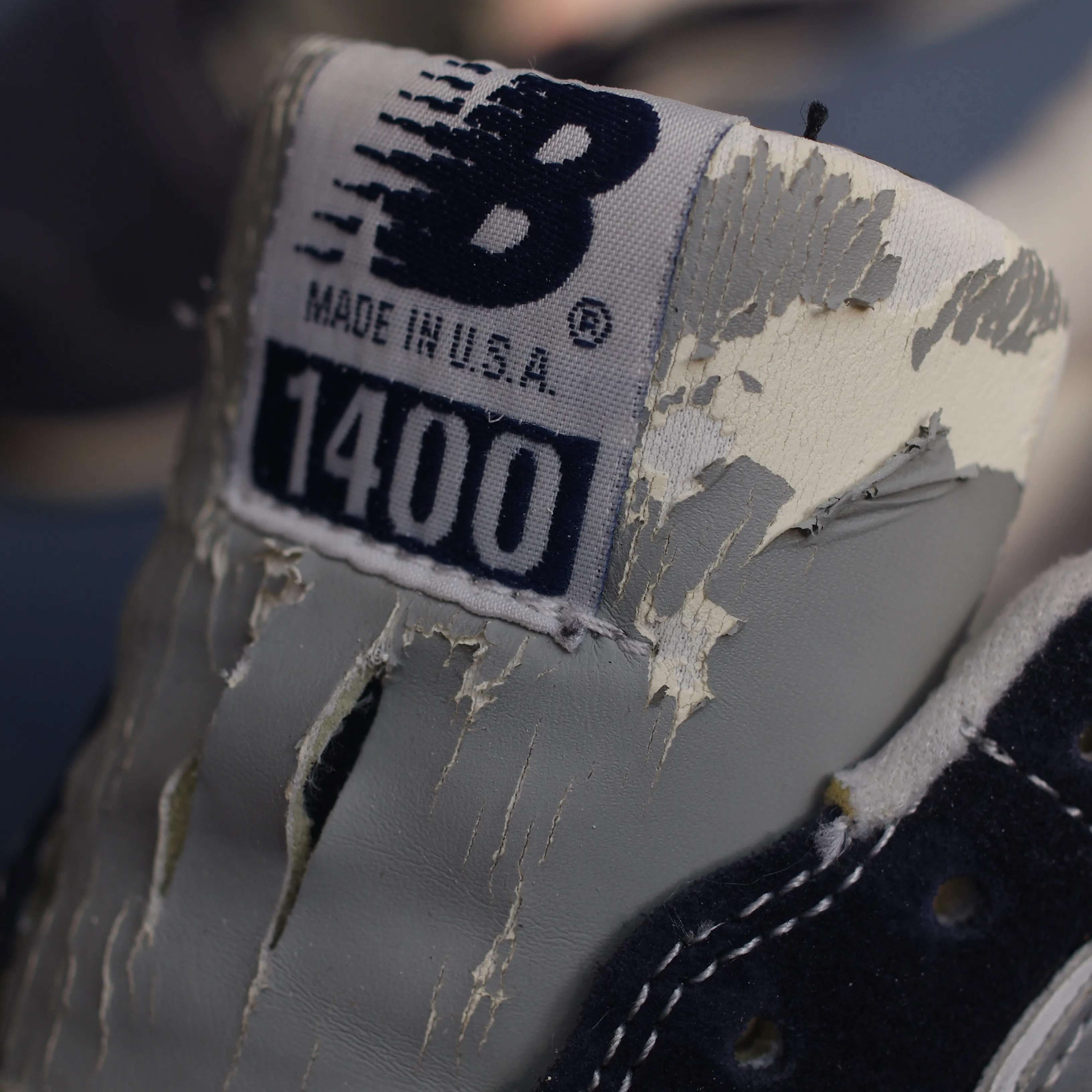【New Balance 1400 ベロ(タン)合皮剥がれ修...