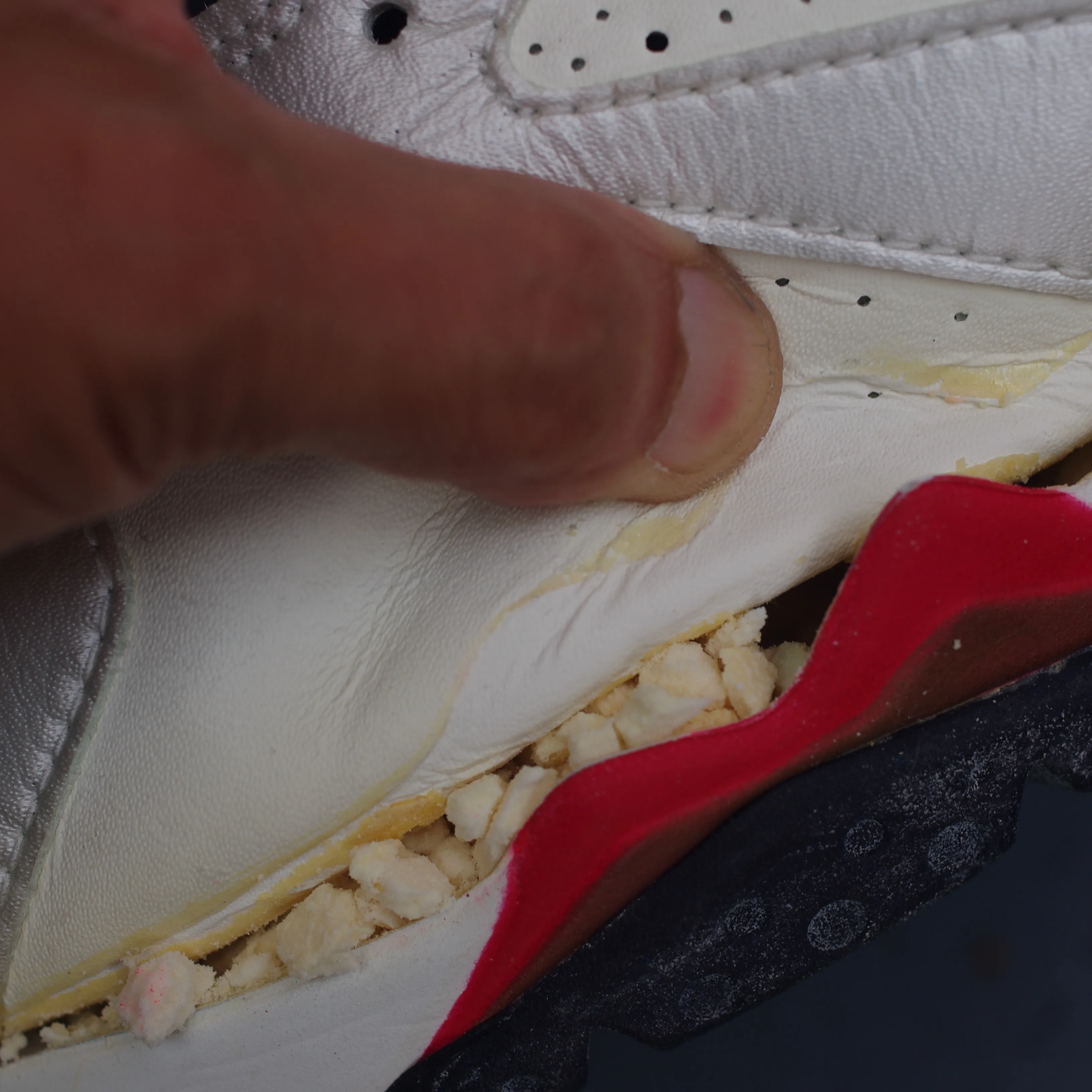 🏀【NIKE エアジョーダン7 加水分解修理｜ミッドソール交...