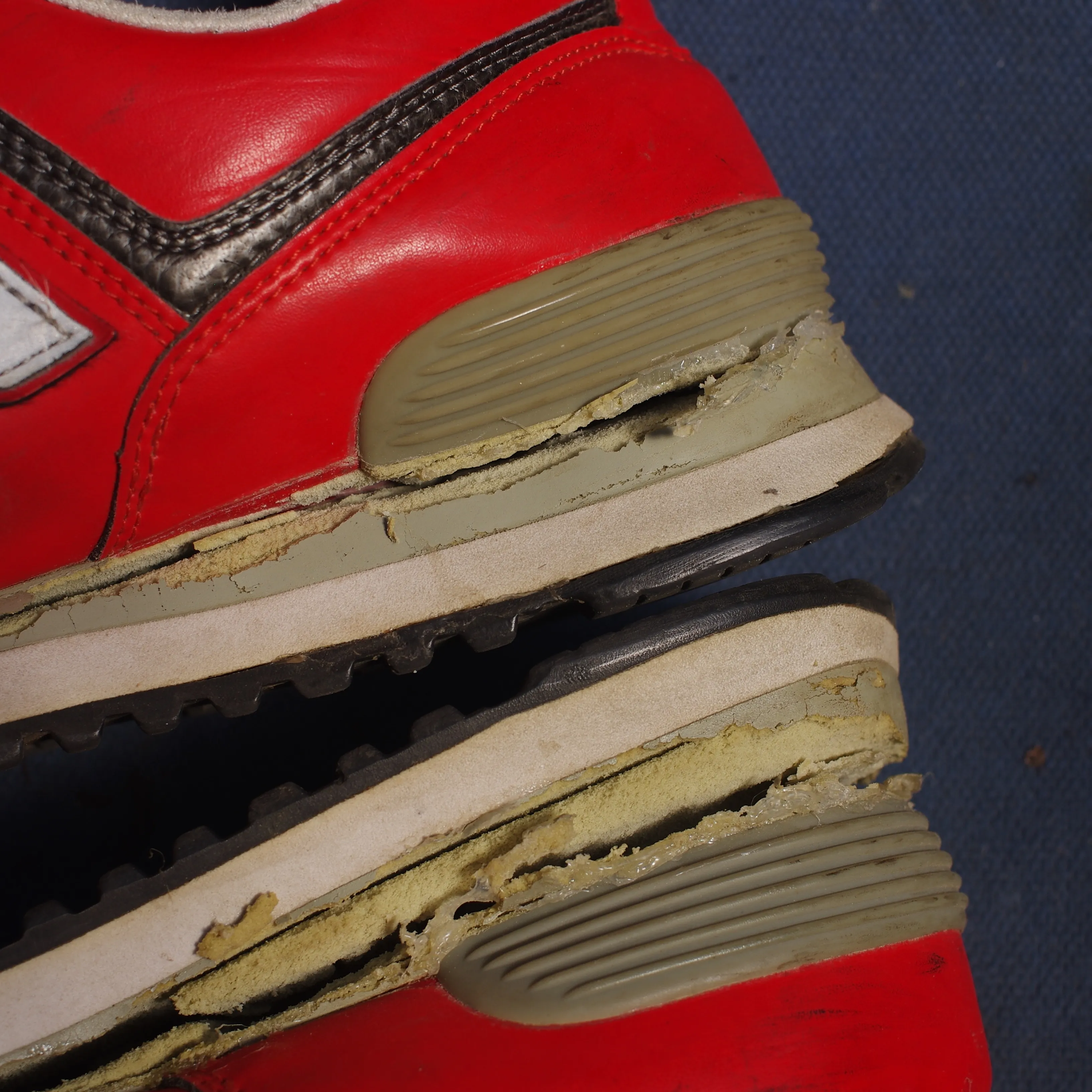 【New Balance 574 修理|加水分解したウェッジ...