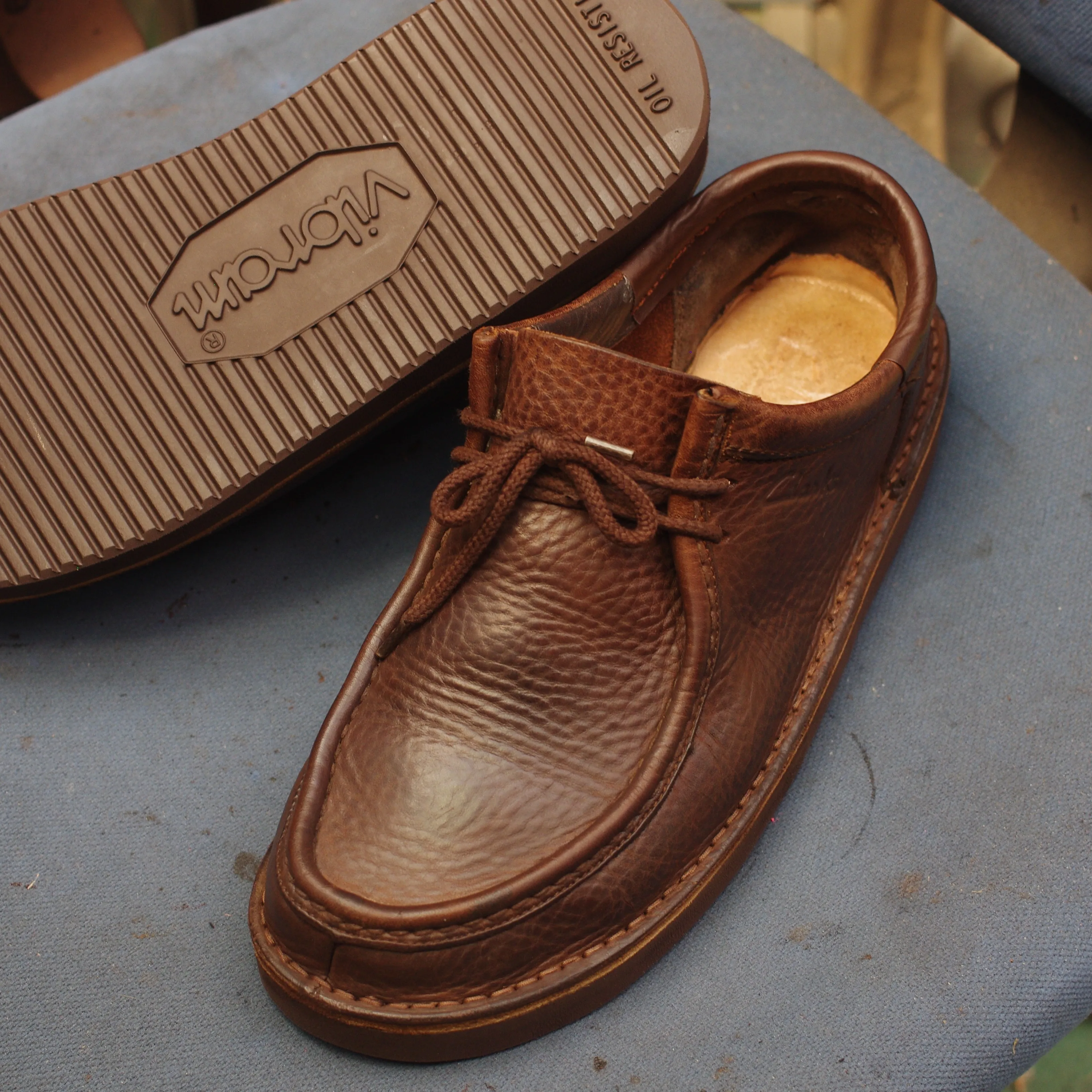 クラークス ワラビー｜本革中底＋Vibram 2021でソー...