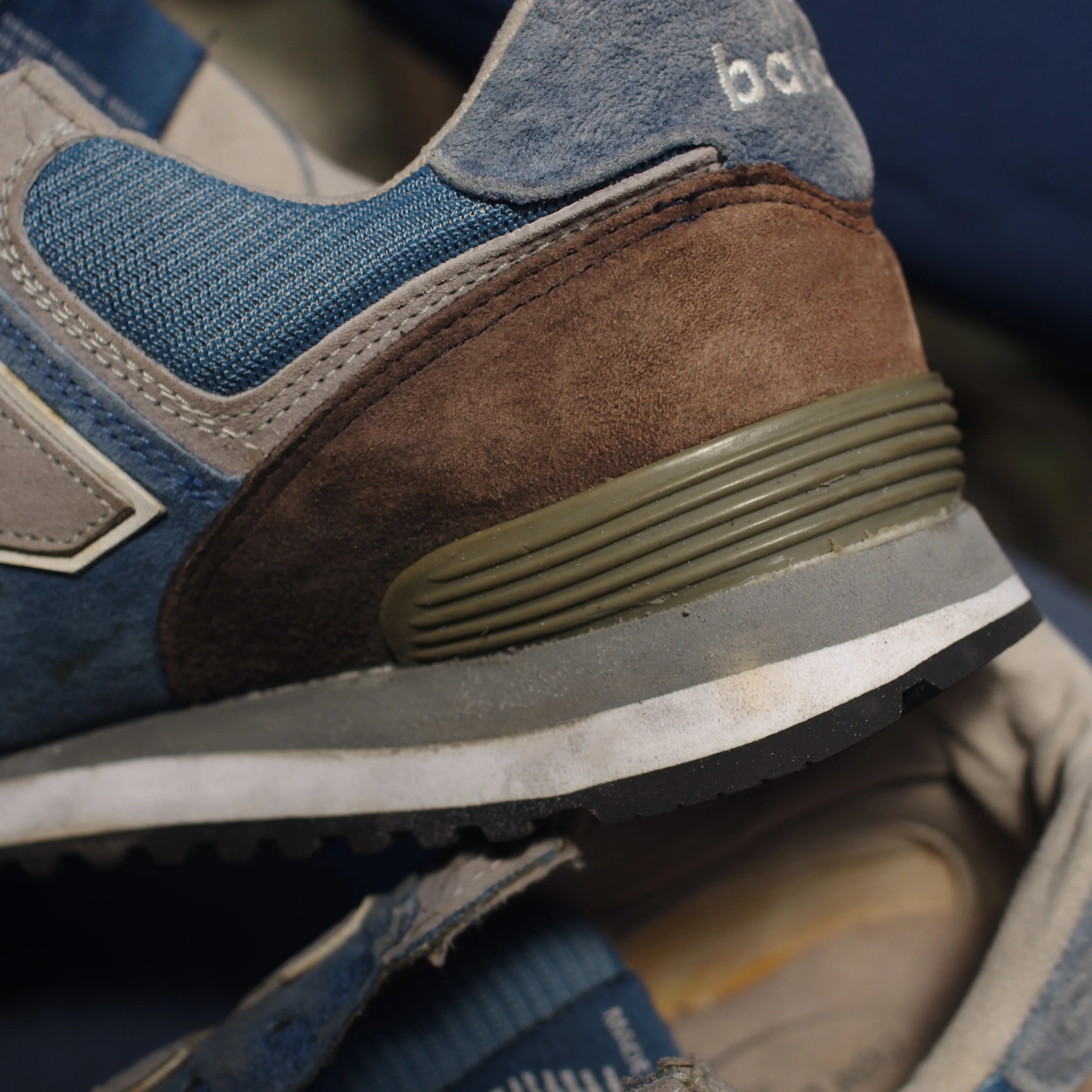 【New Balance US574｜ウェッジヒールの加水分...