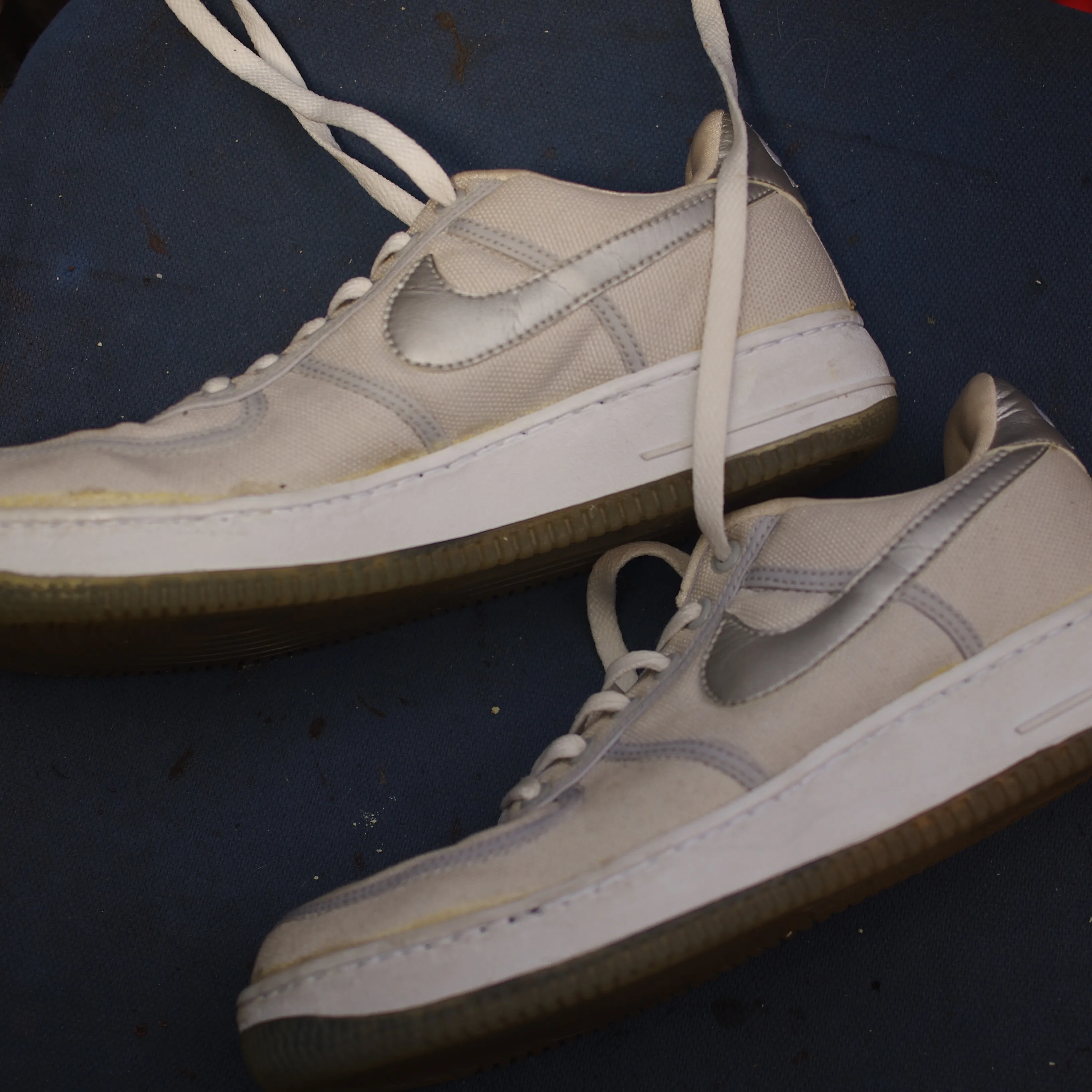 【NIKE エアフォース1|ソール内部クッションの加水分解修...