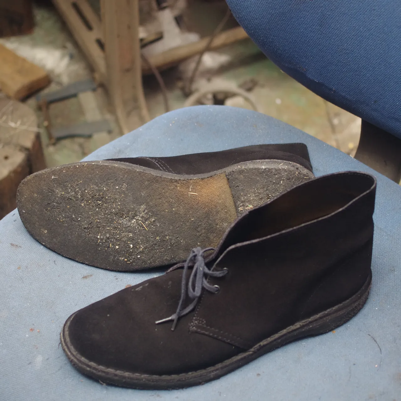 【Clarks デザートブーツのソール交換｜Vibram26...