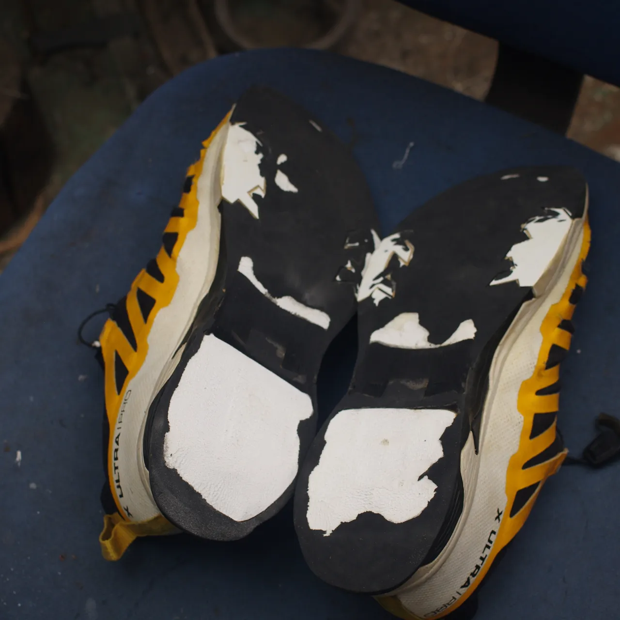 👟【Salomon（サロモン）スニーカーのソール交換修理｜V...