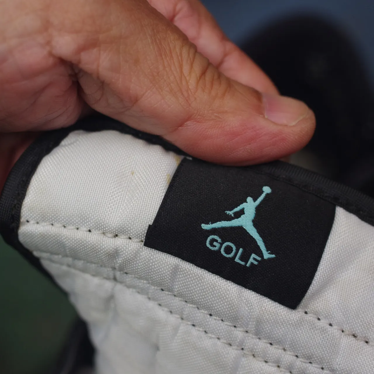 【NIKEゴルフシューズのソール剥がれ修理｜接着＋オパンケ縫...