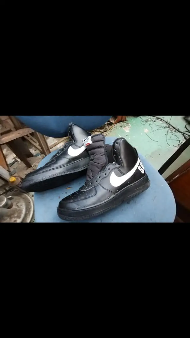 👟✨おしゃれは足元から！大切なナイキエアフォース１のソールが...