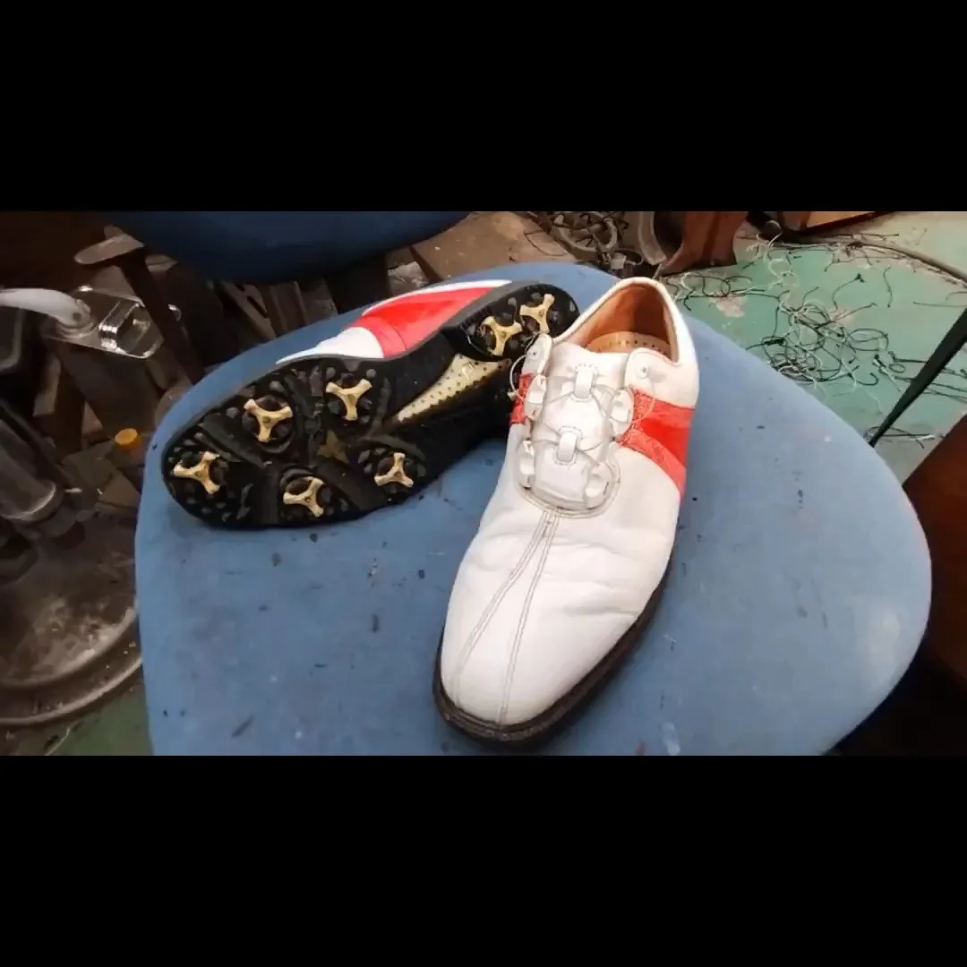 ようこそ、靴修理の魔術師へ！👞✨ フットジョイのICONモデ...