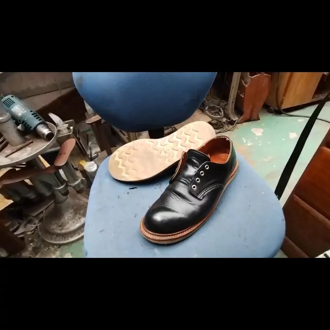 👞✨ 今日のリペアプロジェクトはこちら！REDWINGのオッ...