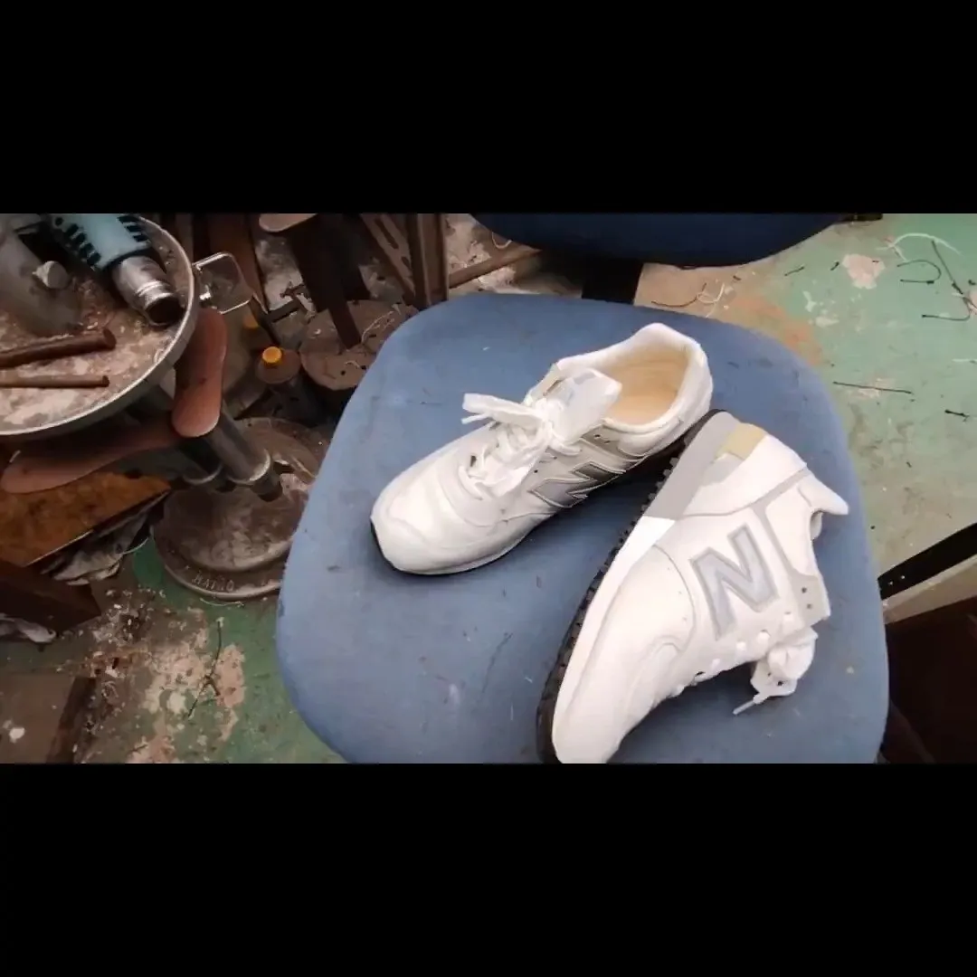 👟🔧【New Balance 576 ヒールカップ修理】🔧👟