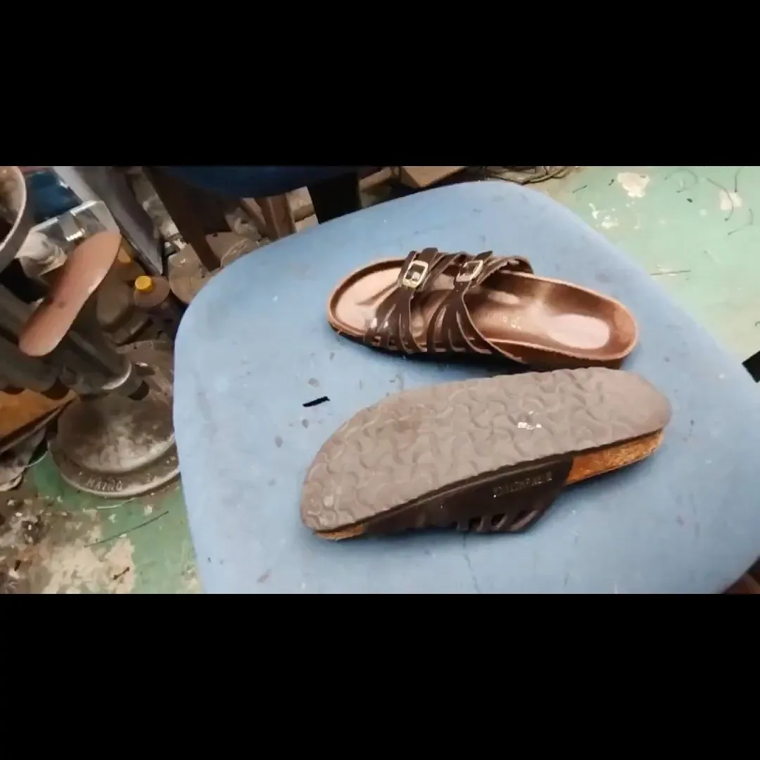 👣【BIRKENSTOCK サンダル オールソール交換修理】...