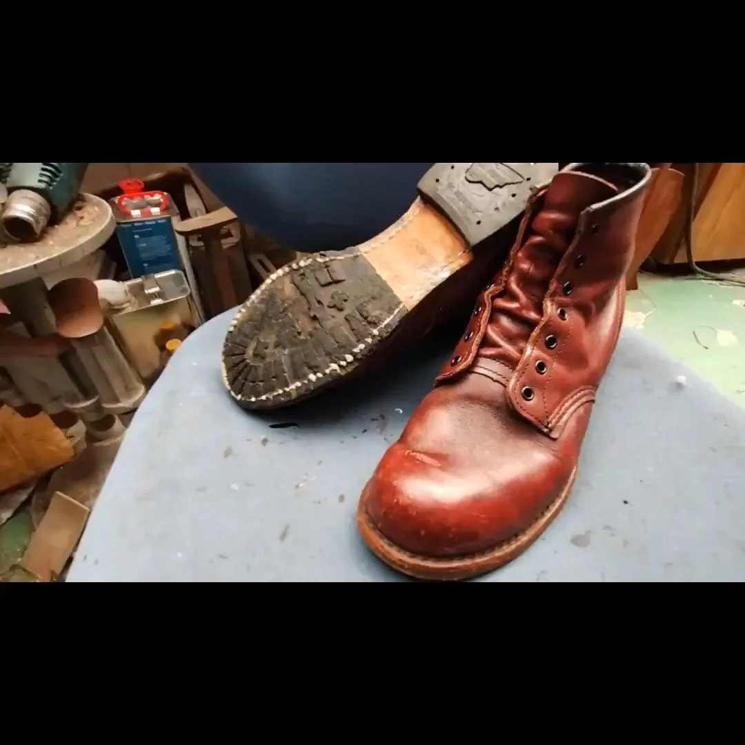 【修理事例】REDWING ベックマン ソール加水分解修理👞...