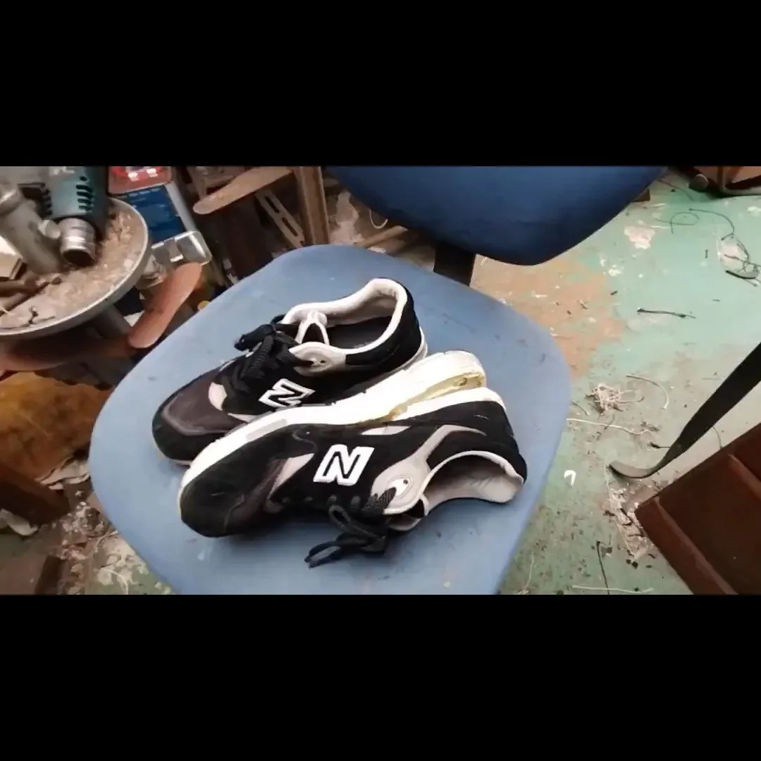 【New Balance 1600 オールソール交換修理】