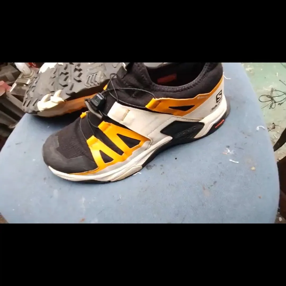 【Salomon（サロモン）スニーカーのソール交換修理👟】